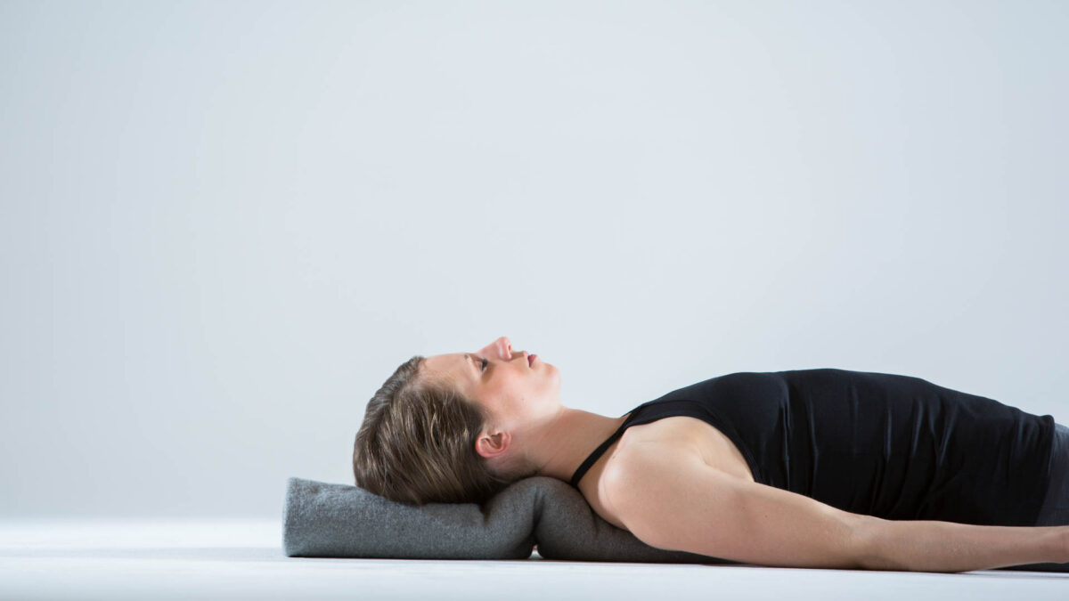 йога Упражнения при синдроме замороженного плеча
